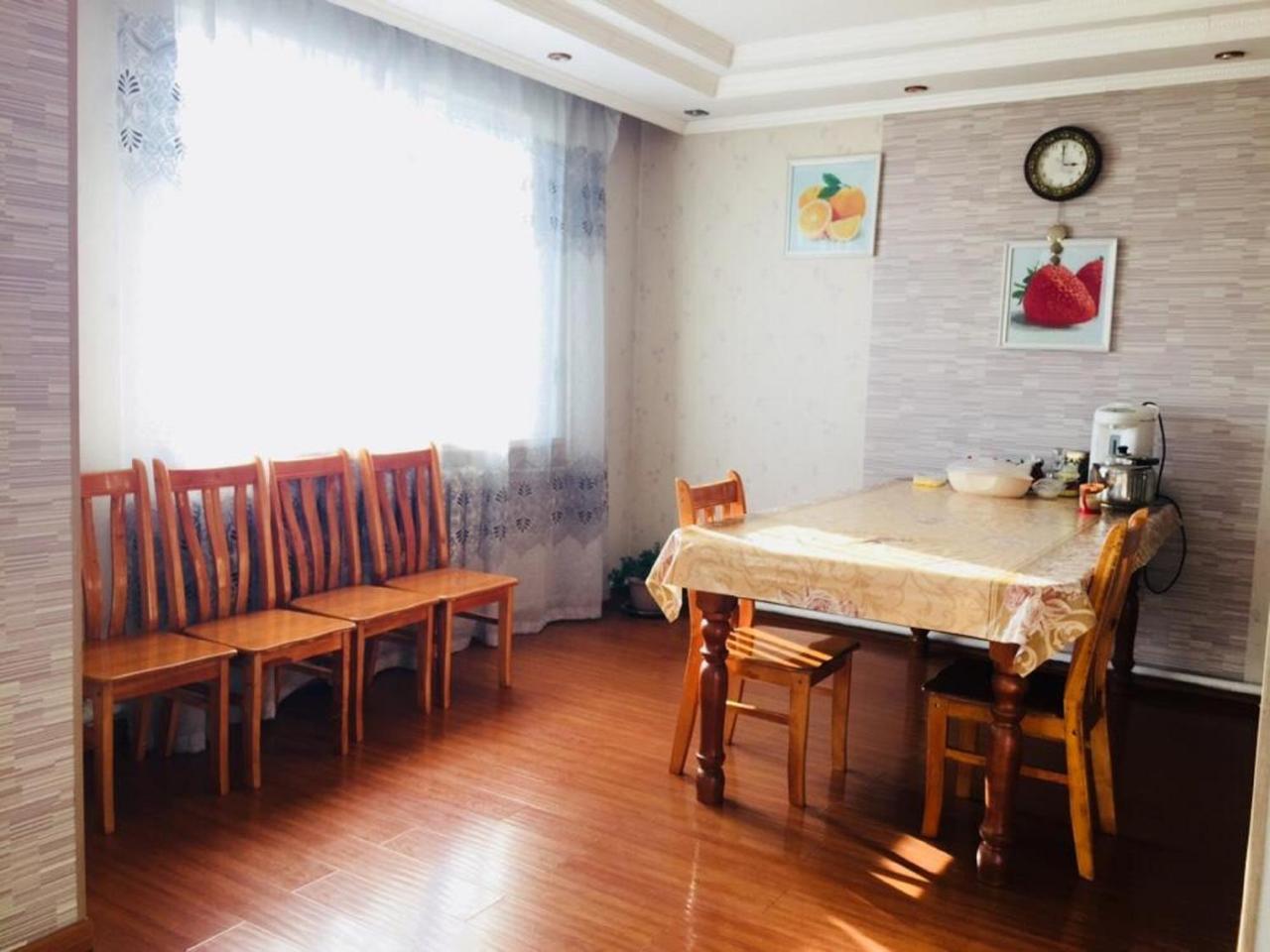 Bulbul Jamak Travel Hostel Olgii Bagian luar foto