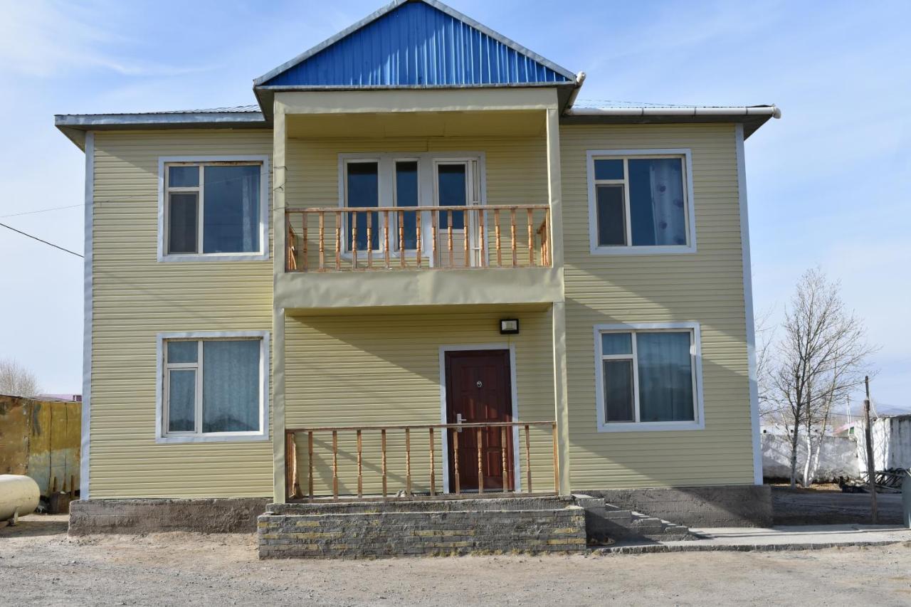 Bulbul Jamak Travel Hostel Olgii Bagian luar foto